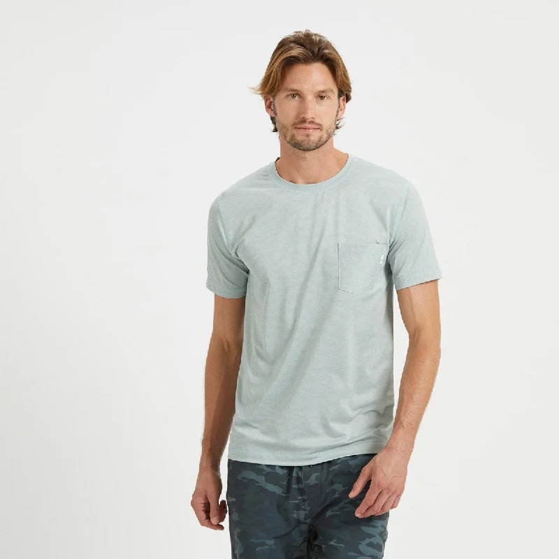 Men Short Sleeve Shirts with Pocket Details for Added FunctionalityMen's Tradewind Performance Tee