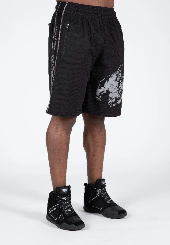 Men's camo print cargo shorts for outdoor adventuresBuffalo Old School Shorts - Black/Gray