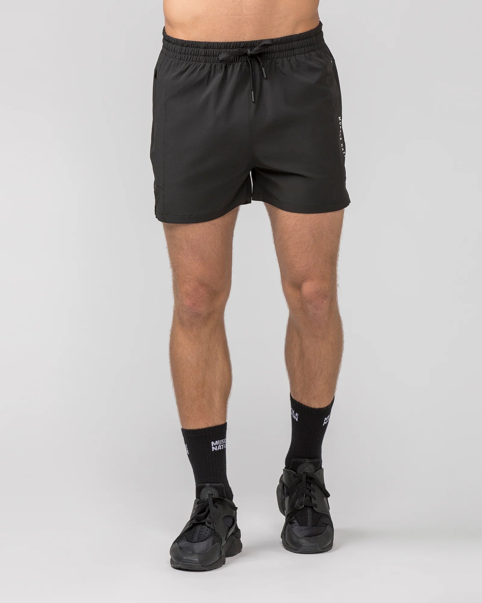 Men's Cargo - Style Sports Shorts in Khaki with Multiple Pockets for Hiking TripsMuscle Nation | Streamline Training Shorts - Black