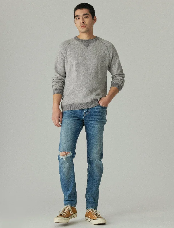 Men's Jeans with a Frayed Hem for a Casual and Effortless StyleLucky Brand Men's 110 Slim Jean