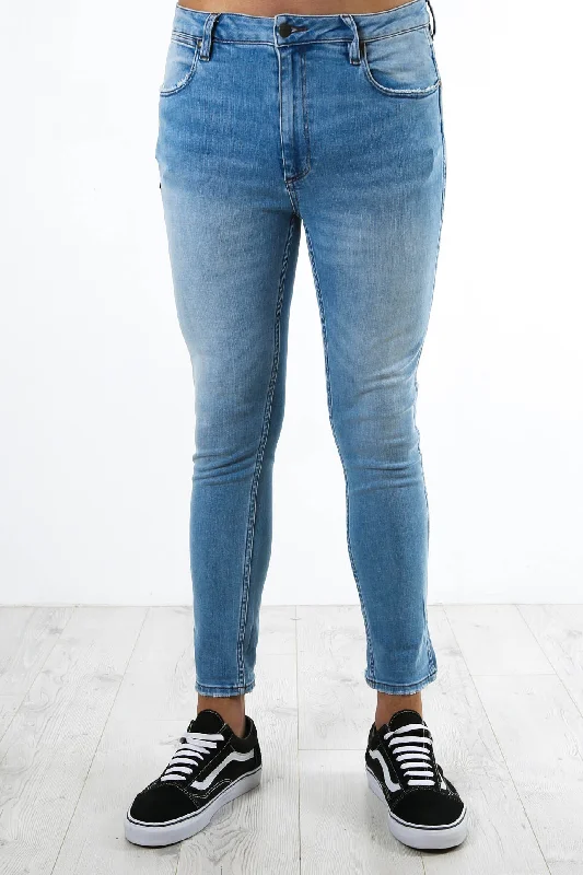 Men's Jeans with a Cargo - Inspired Knee Pocket for Extra StorageSmith R28 Jean Whip It Blue