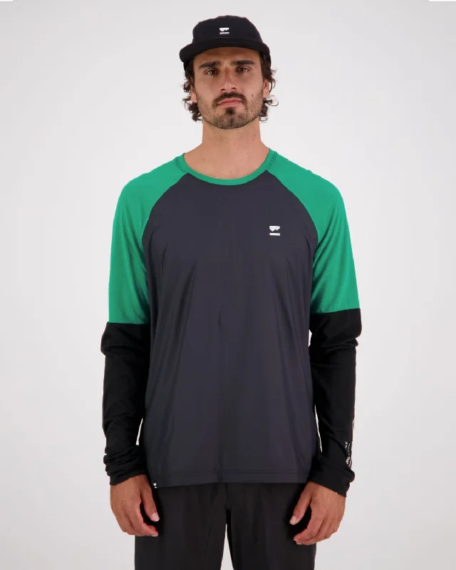 Men Jerseys with Raglan Sleeves for a Comfortable and Mobile FitTarn Merino Bike Wind Jersey - Pop Green / Black