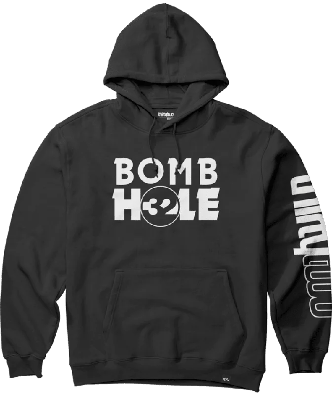 Men Fleece with Thumbholes to Keep Hands WarmTHIRTYTWO Thirtytwo X Bombhole Pullover Hoodie Black