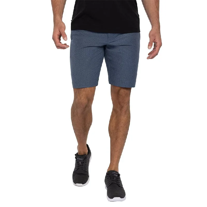 Men's Shorts with Adjustable Waist in Gray for a Custom Fit during Rock ClimbingTravisMathew No Map Needed Golf Shorts 2023